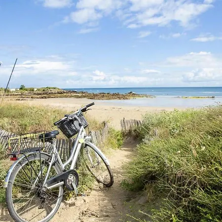 Pet Friendly In Lile-dyeu With Kitchen Holiday home
