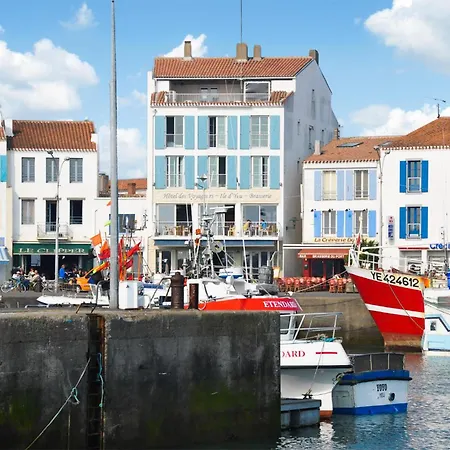 Pet Friendly In Lile-dyeu With Kitchen Holiday home *