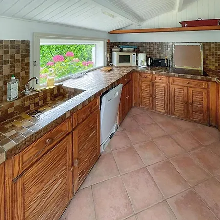 Maison A 200 M De La Hébergement de vacances *