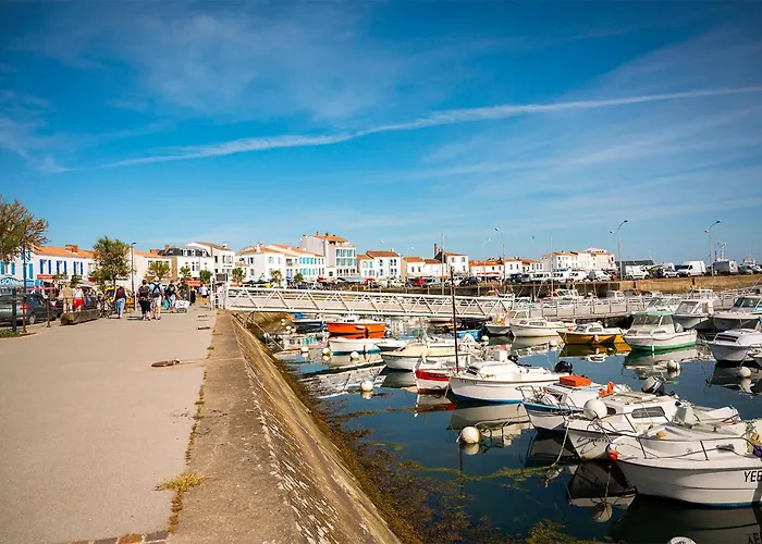 Hébergement de vacances Maison A 200 M De La
