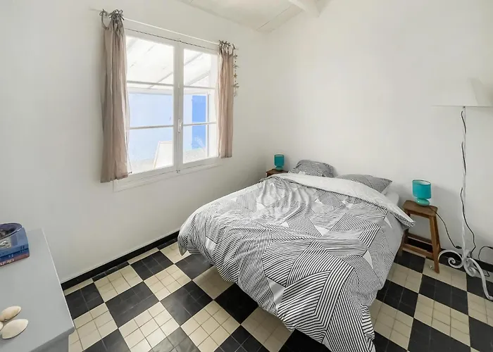 Maison A 200 M De La Hébergement de vacances *