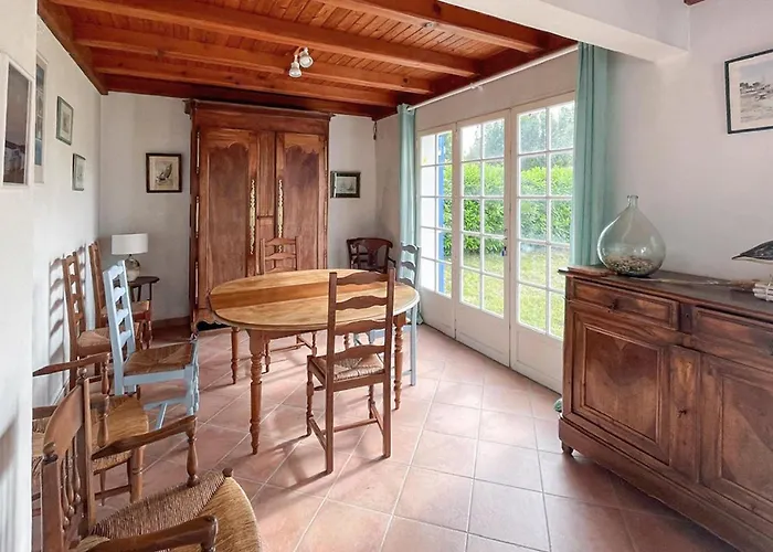 Hébergement de vacances Maison A 200 M De La *